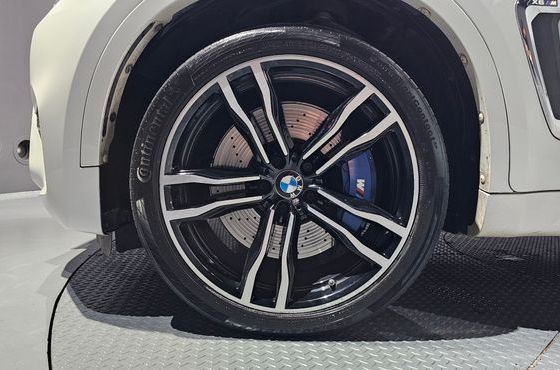 BMW X6M 4.4 — пробег 83 584 км — фото 5 из 5
