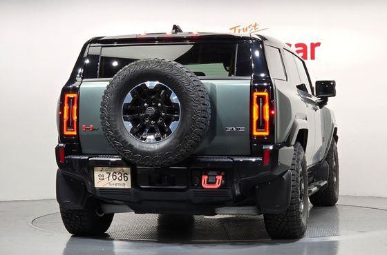 GMC Hummer EV e4WD — пробег 330 км — фото 4 из 5