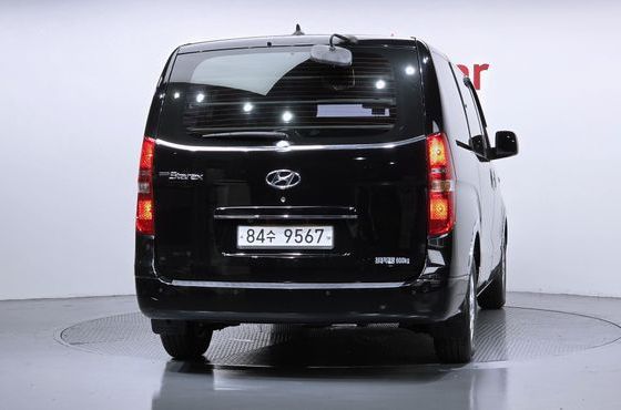 Hyundai Starex 5-Seater VAN CVX Deluxe — пробег 88 352 км — фото 4 из 5