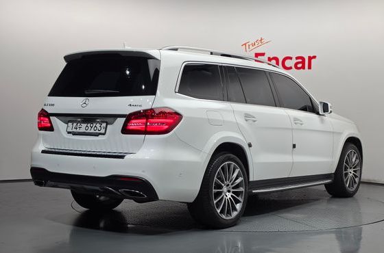 Mercedes-Benz GLS-Class GLS500 4MATIC — пробег 52 903 км — фото 2 из 5