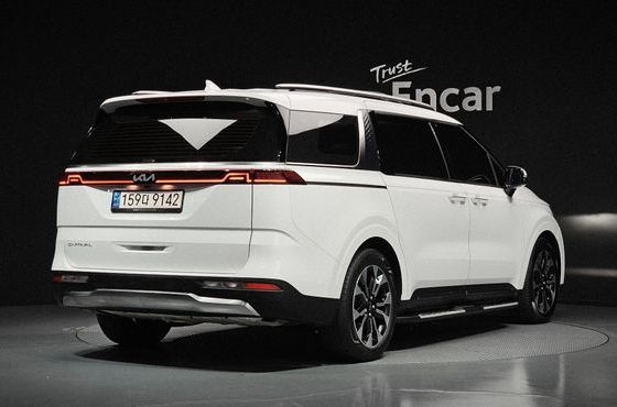 Kia Carnival Diesel 9-Seater Noblesse — пробег 54 834 км — фото 2 из 5