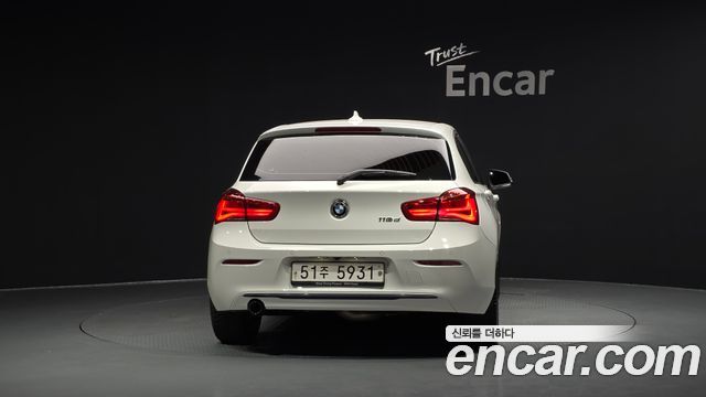 BMW 1-Series 118d Sport 5Door — пробег 53 756 км — фото 4 из 5