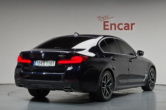 BMW 5-Series 530i M Sport Package — пробег 34 653 км — фото 2 из 5