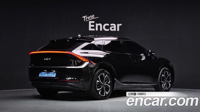 Kia EV6 Long Range Earth — пробег 63 886 км — фото 2 из 5