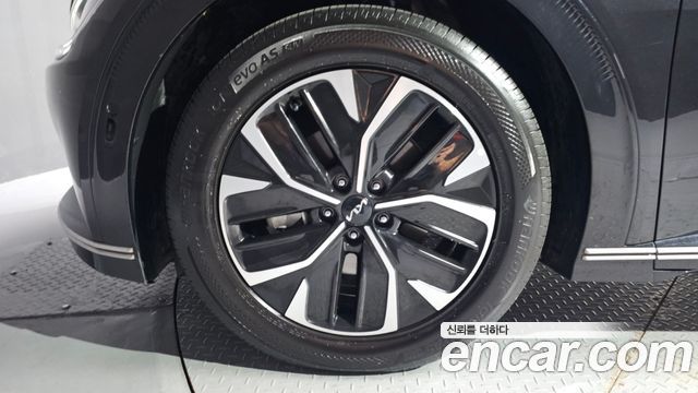 Kia EV6 Long Range Earth — пробег 63 886 км — фото 5 из 5