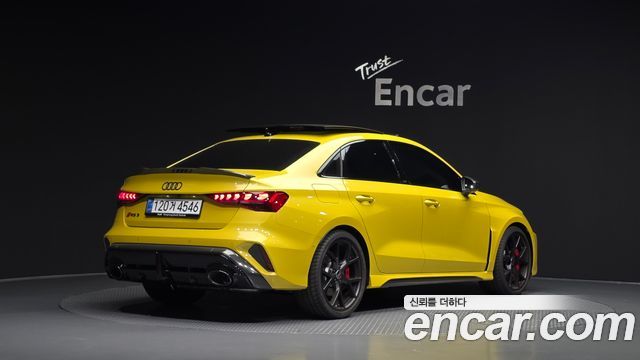 Audi RS3 2.5 TFSI Quattro — пробег 5 305 км — фото 2 из 5