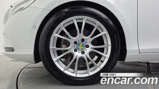 Volvo V40 из Кореи Encar
