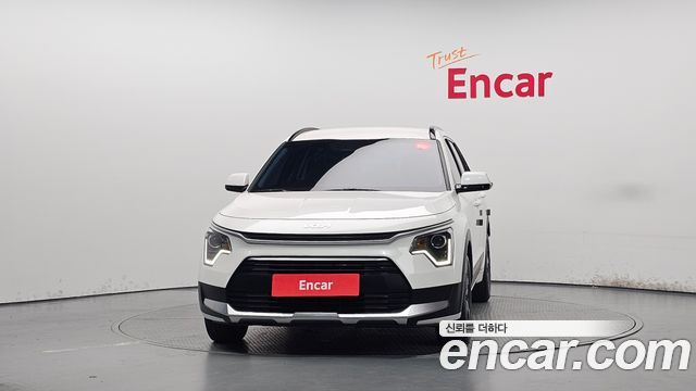 Kia Niro Prestige — пробег 30 381 км — фото 3 из 5