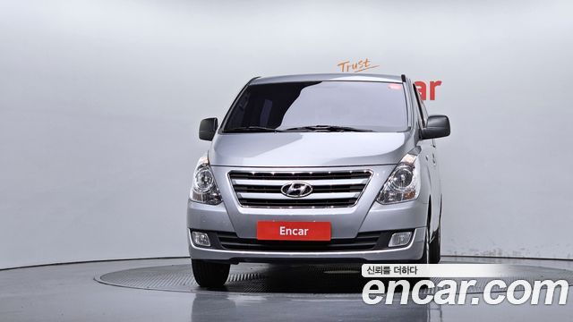 Hyundai Starex 11-Seater Wagon Smart — пробег 225 026 км — фото 3 из 5