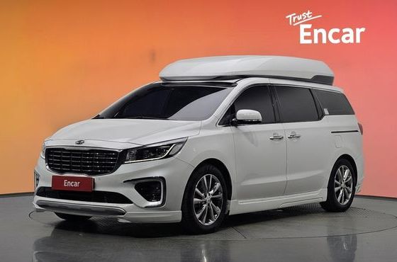 Kia Carnival 9-Seater Hi-Limousine Prestige — пробег 119 094 км — фото 1 из 5