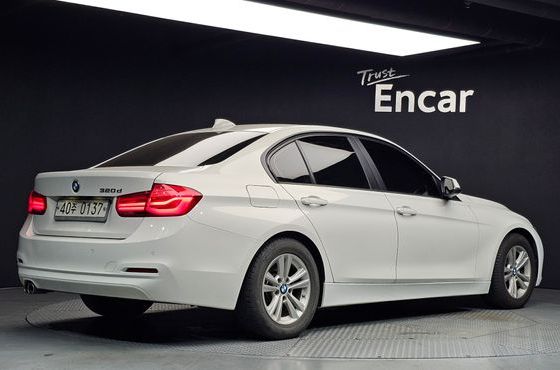 BMW 3-Series 320d ED Edition — пробег 187 291 км — фото 2 из 5