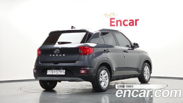 Hyundai Venue из Кореи Encar