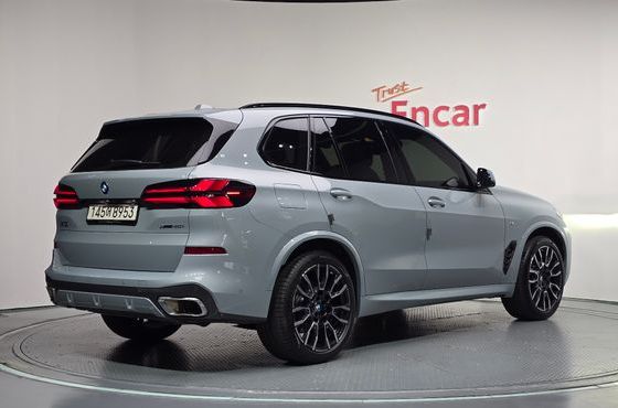 BMW X5 xDrive 40i M Sport — пробег 15 812 км — фото 2 из 5