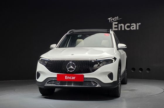 Mercedes-Benz EQB EQB300 4MATIC Progressive — пробег 56 км — фото 3 из 5