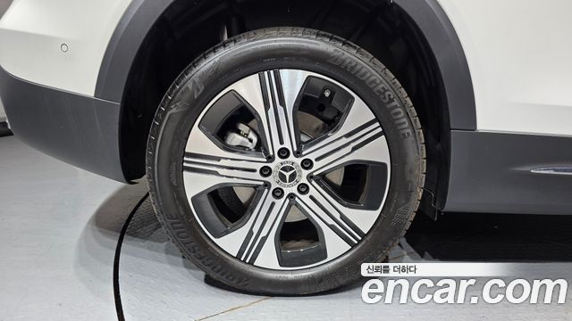 Mercedes-Benz EQB из Кореи Encar