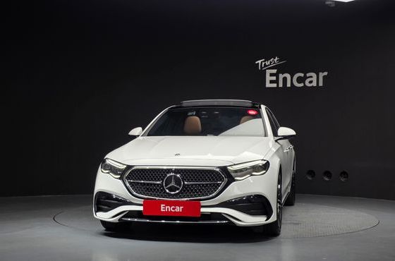 Mercedes-Benz E-Class E300 4MATIC AMG Line — пробег 1 044 км — фото 3 из 5