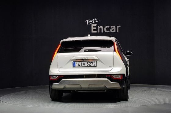 Kia Niro Signature — пробег 26 753 км — фото 4 из 5