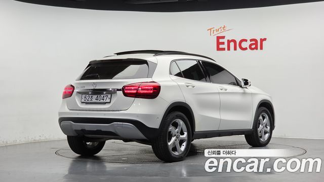 Mercedes-Benz GLA-Class GLA220 — пробег 59 467 км — фото 2 из 5