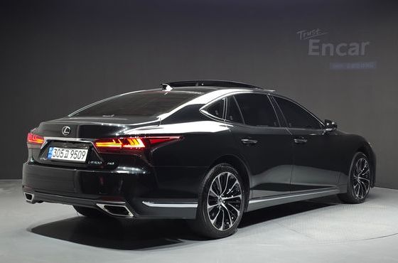Lexus LS 3.5 Luxury AWD — пробег 59 743 км — фото 2 из 5