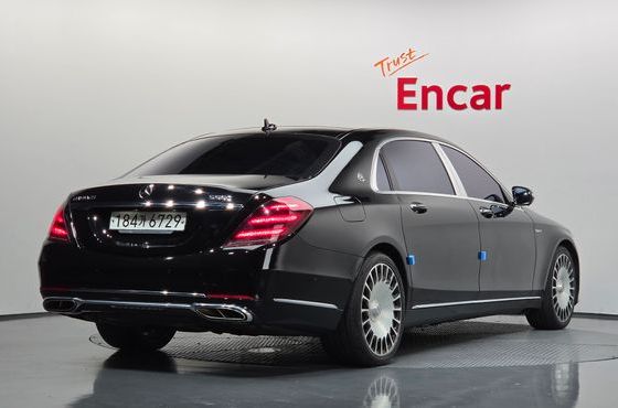 Mercedes-Benz S-Class Maybach S560 4MATIC — пробег 77 685 км — фото 2 из 5