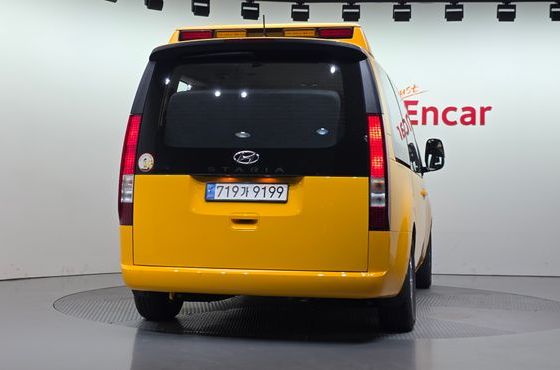 Hyundai Staria L3.5 Kinder Safety Car 15-Seater — пробег 26 287 км — фото 4 из 5