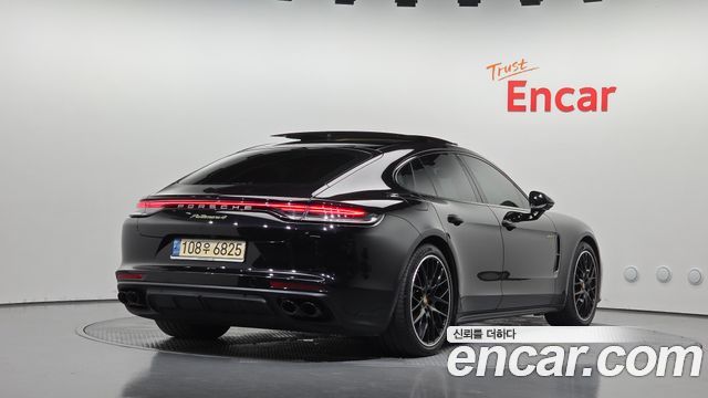Porsche Panamera 2.9 AWD E-Hybrid Platinum Edition — пробег 76 425 км — фото 2 из 5