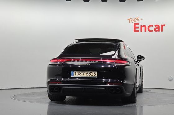 Porsche Panamera 2.9 AWD E-Hybrid Platinum Edition — пробег 76 425 км — фото 4 из 5