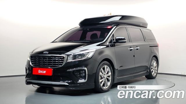 Kia Carnival 9-Seater Hi-Limousine Noblesse Special — пробег 137 426 км — фото 1 из 5
