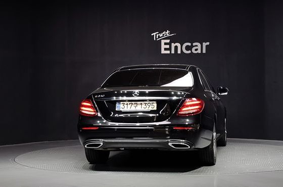 Mercedes-Benz E-Class E250 Avantgarde — пробег 77 913 км — фото 4 из 5