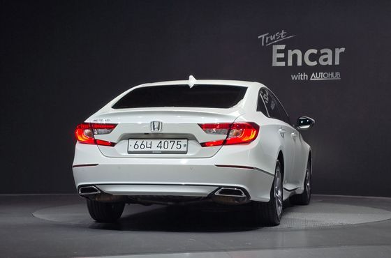 Honda Accord 1.5 Turbo — пробег 91 290 км — фото 4 из 5