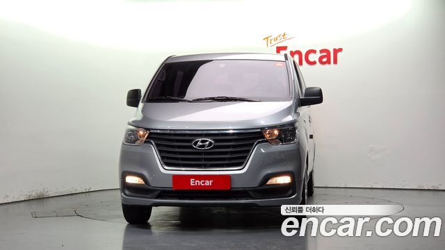 Hyundai Starex Urban 9-Seater Premium — пробег 57 342 км — фото 3 из 5
