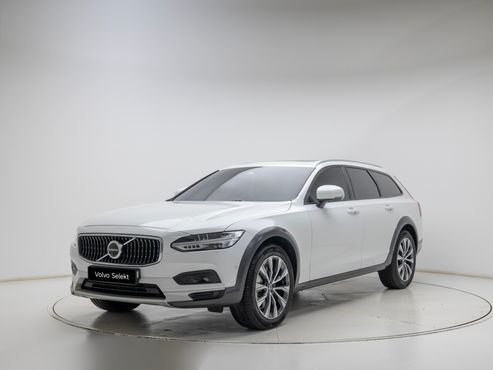 Volvo V90 B5 Ultra AWD — пробег 10 905 км — фото 1 из 5