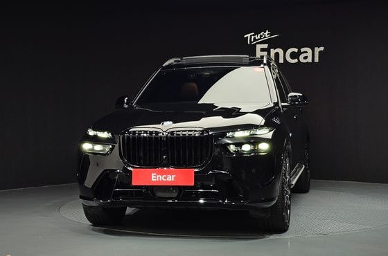 BMW X7 xDrive 40d M Sport 6STR — пробег 9 901 км — фото 3 из 5