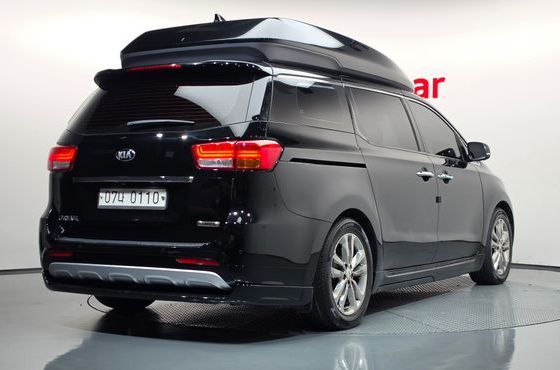 Kia Carnival 9-seater Hi-Limousine Noblesse — пробег 172 706 км — фото 2 из 5