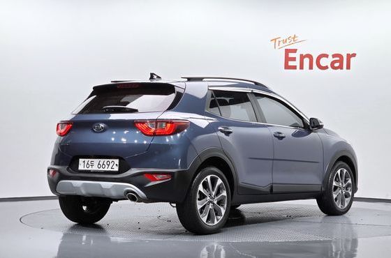 Kia Stonic 1.4 Prestige — пробег 53 350 км — фото 2 из 5