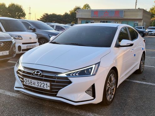 Hyundai AVANTE 1.6 Smart Choice — пробег 81 000 км — фото 3 из 5