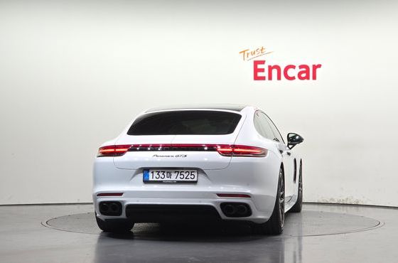 Porsche Panamera 4.0 GTS — пробег 106 065 км — фото 4 из 5