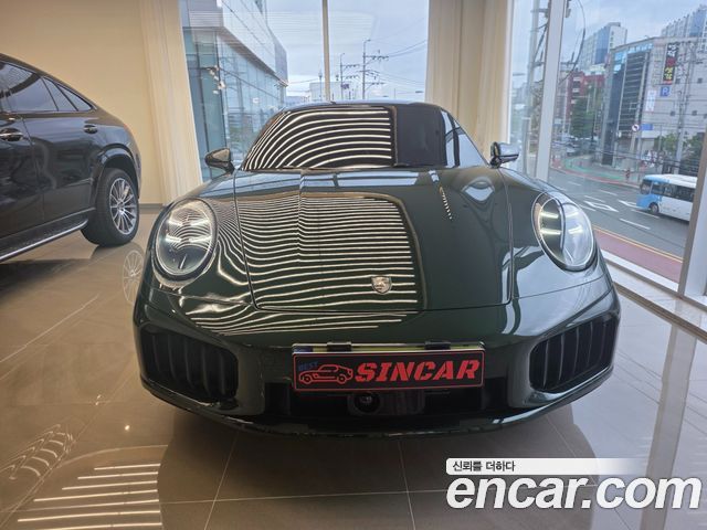 Porsche 911 Carrera S — пробег 30 км — фото 1 из 5