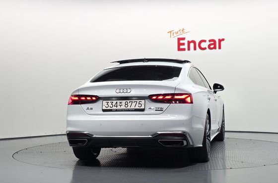 Audi A5 40 TFSI Quattro Premium Sportback — пробег 44 900 км — фото 4 из 5