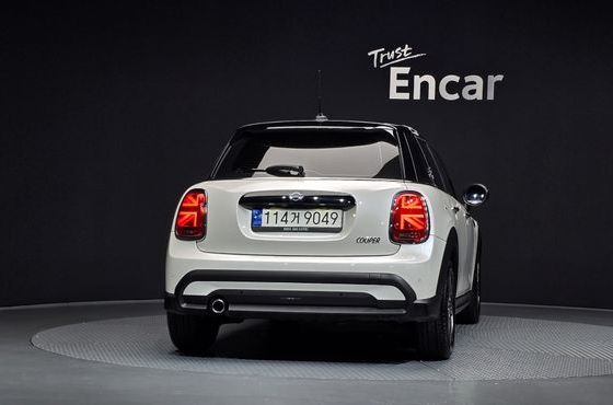 Mini Cooper 5Door Classic Third Generation — пробег 38 311 км — фото 4 из 5