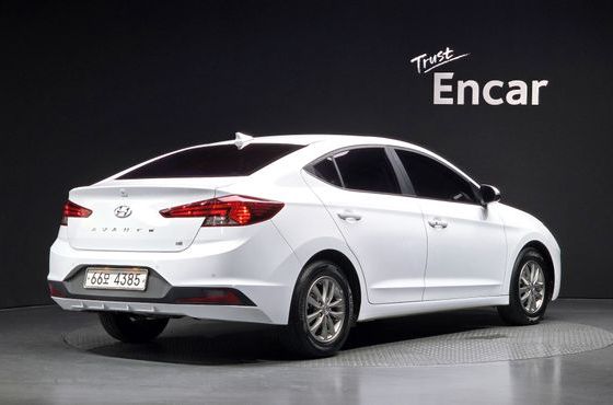Hyundai AVANTE 1.6 Smart — пробег 60 826 км — фото 2 из 5