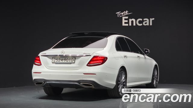 Mercedes-Benz E-Class E350 4MATIC AMG Line — пробег 87 251 км — фото 2 из 5