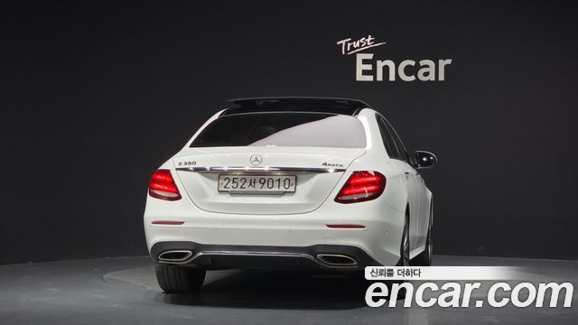 Mercedes-Benz E-Class E350 4MATIC AMG Line — пробег 87 251 км — фото 4 из 5