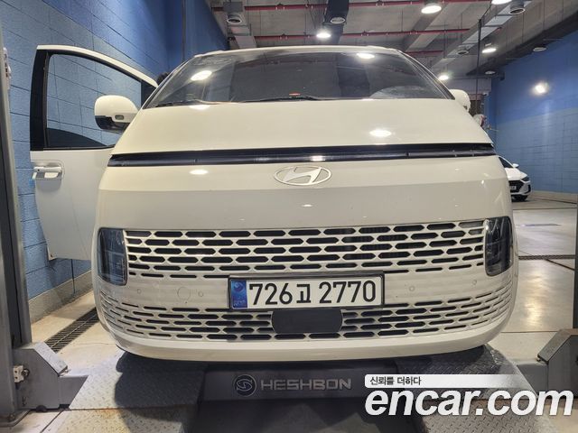 Hyundai Staria HEV 1.6 Tourer 11-Seater Modern — пробег 4 300 км — фото 1 из 5