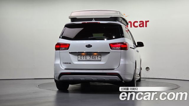 Kia Carnival 9-seater Prestige — пробег 87 056 км — фото 4 из 5