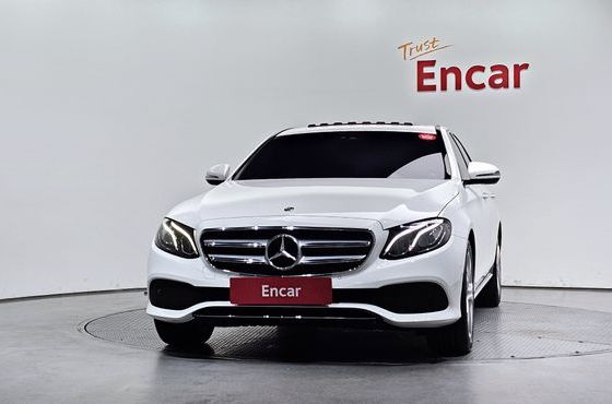 Mercedes-Benz E-Class E200 Avantgarde — пробег 90 140 км — фото 3 из 5