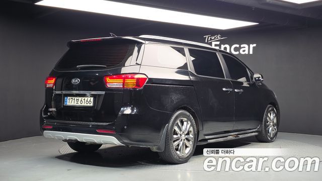Kia Carnival 9-seater Prestige — пробег 237 182 км — фото 2 из 5