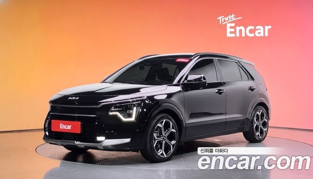 Kia Niro Signature — пробег 43 843 км — фото 1 из 5
