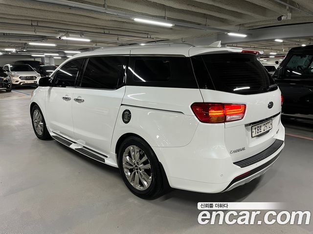 Kia Carnival из Кореи Encar