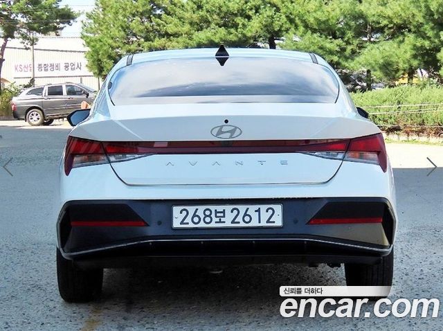 Hyundai AVANTE 1.6 Modern — пробег 16 678 км — фото 4 из 5